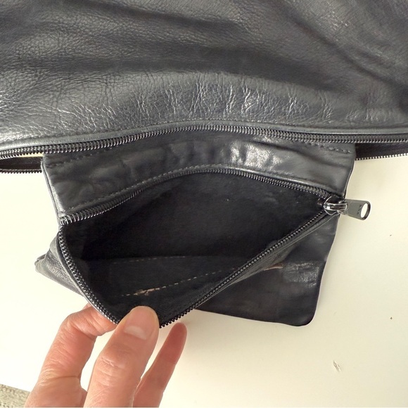 Julia Duren J. Duren Vintage Genuine Leather Hobo Crossbody Shoulder Bag Purse - Picture 8 of 11